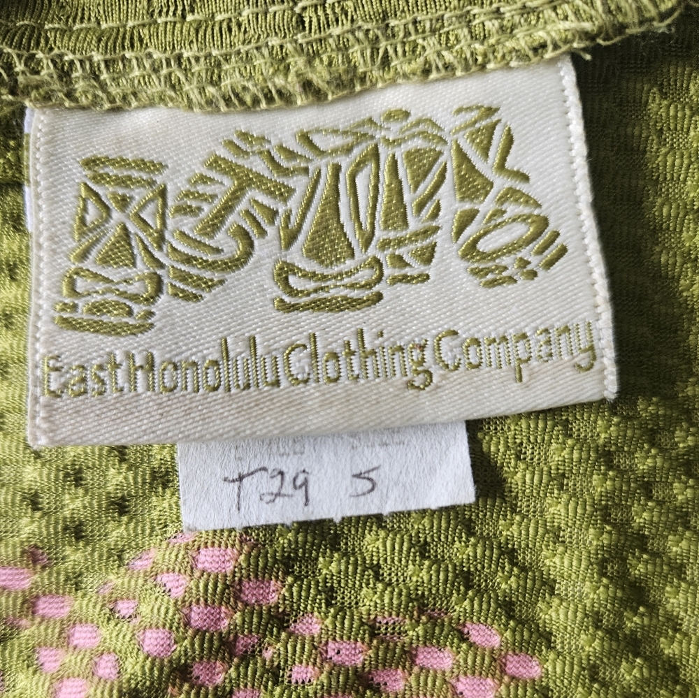East Honolulu Clothing blouse small